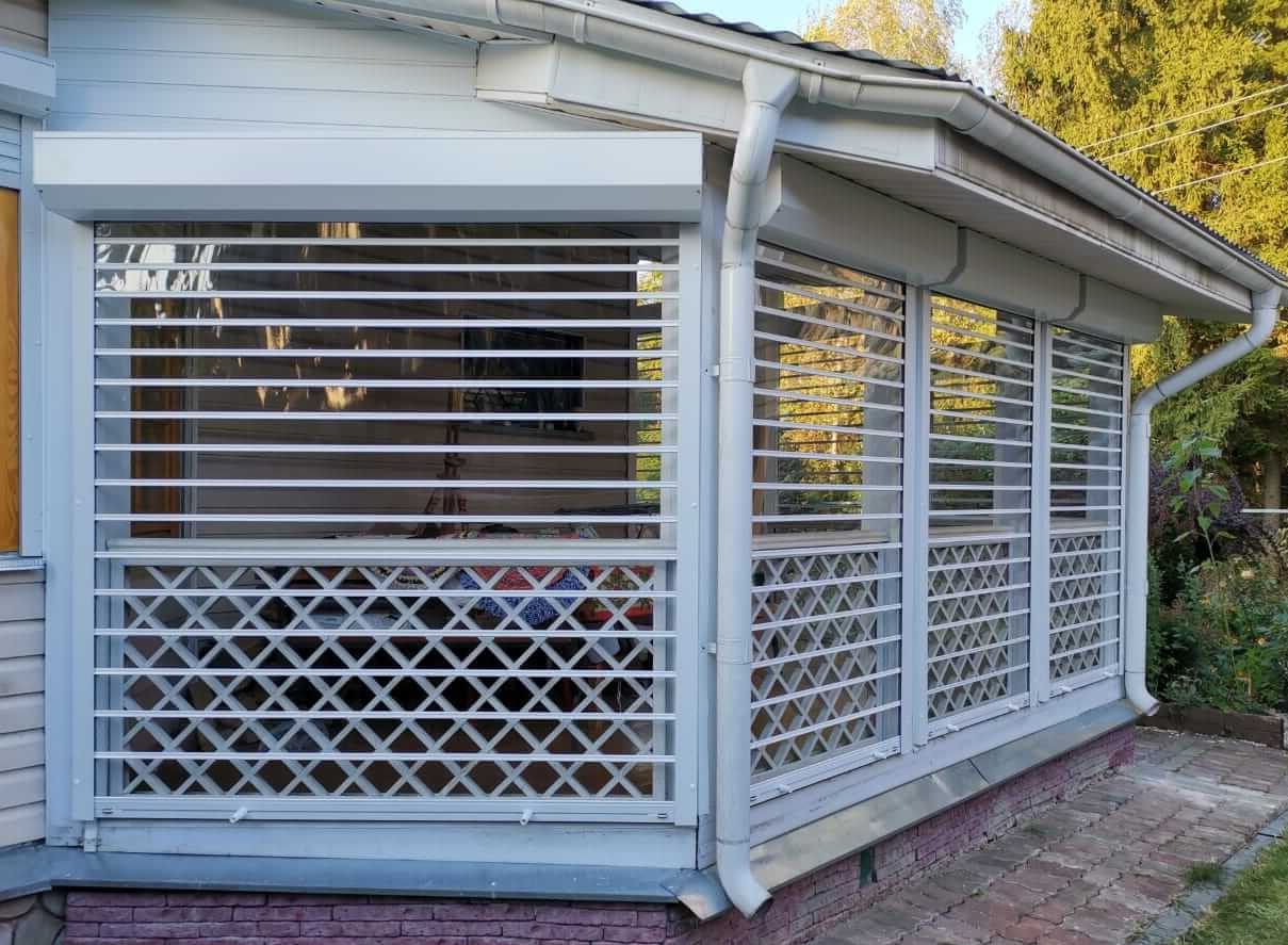 Рольставни для беседки от АЛЮТЕХ: удобство и комфорт в любое время года